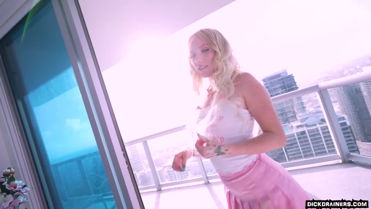23 12 2022 Dixie Lynn - A Phat Booty Snowbunny Is The Best Present - Watch Latest Porn Video at ePornHome.com for Free.