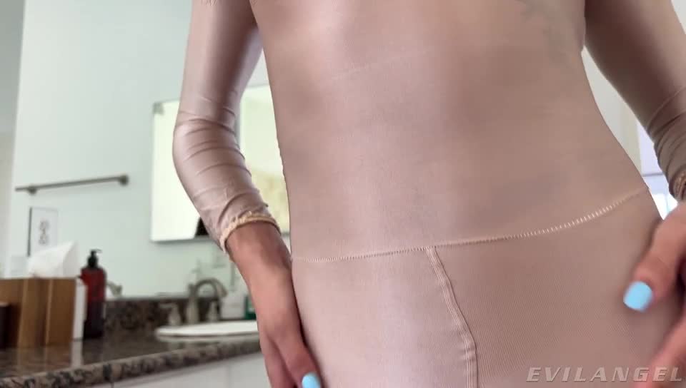 Mickey Violet - Deepthroat And Creampie 19 07 2022 - Watch Latest Porn Video at ePornHome.com for Free.