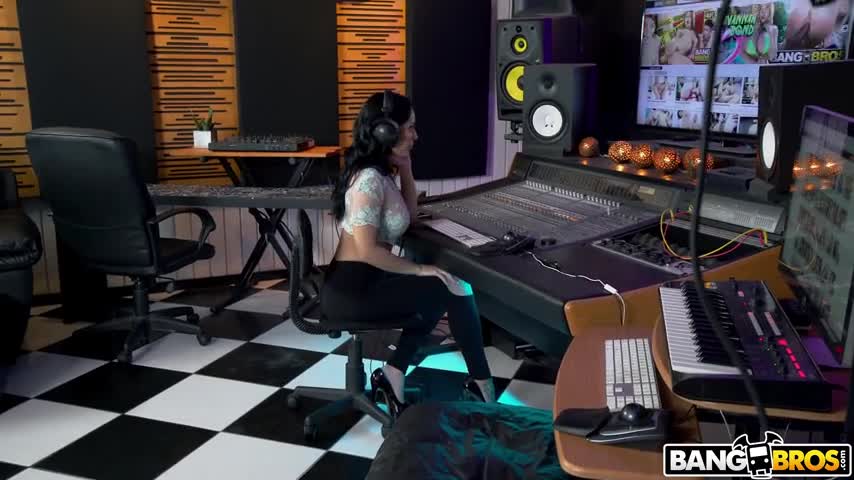 BangPOV - Crystal Rush - From Russia To Bang - Watch Latest Porn Video at ePornHome.com for Free.